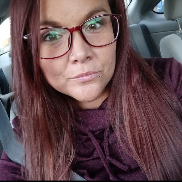 Meet your Posher, Jessi - Picture 2 of 7